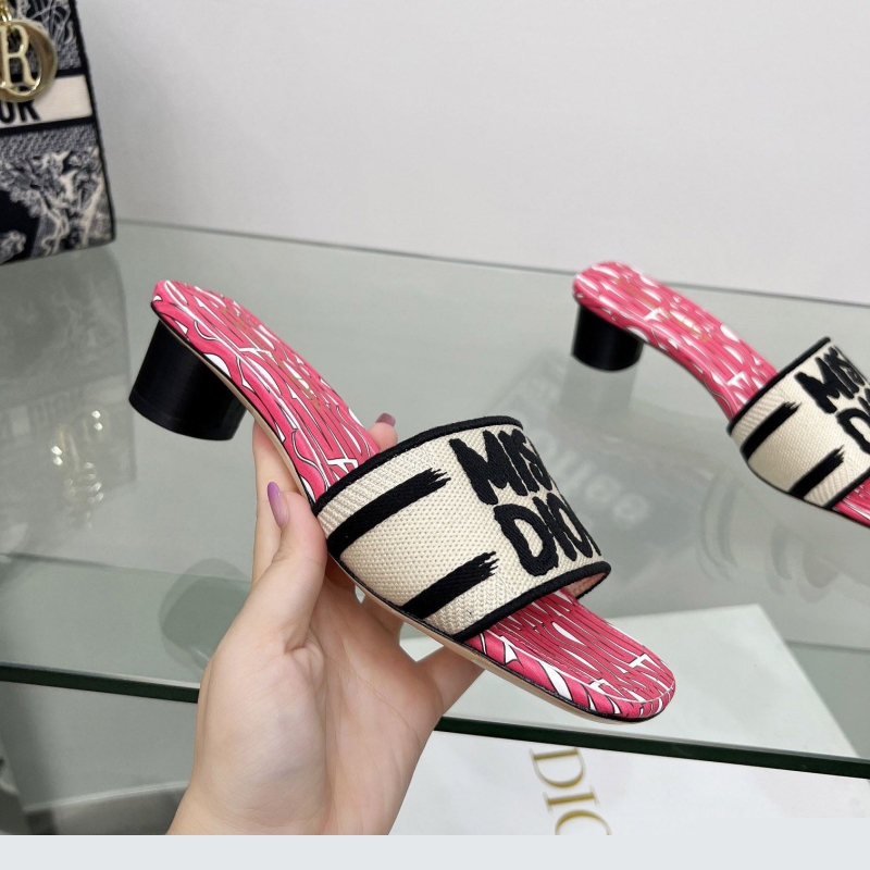 ch**an D*or slippers